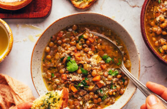 Italian Lentil Soup (Zuppa di Lenticchie)